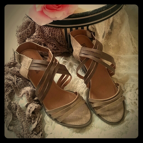 BKE sole Shoes - 🔶🔸 Sandals 🔸🔶